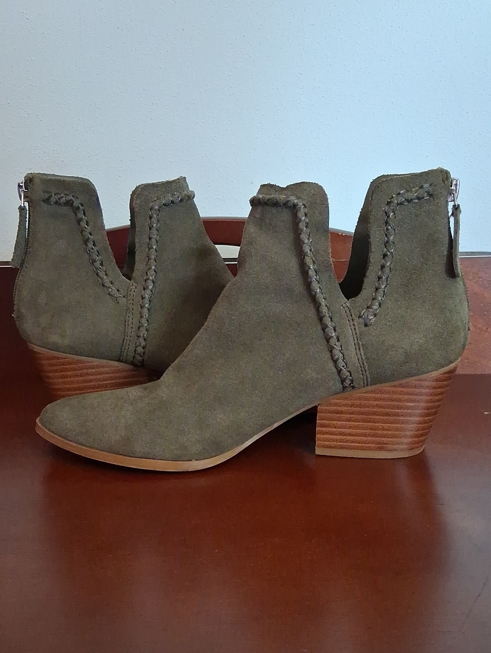 GUC Size 9.5 Olive Suede Braided Cutout Ankle Booties
